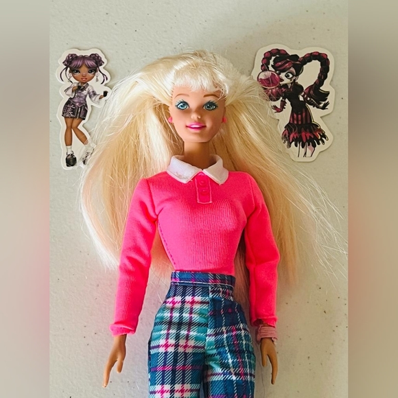 Vintage Barbie doll - Picture 2 of 11
